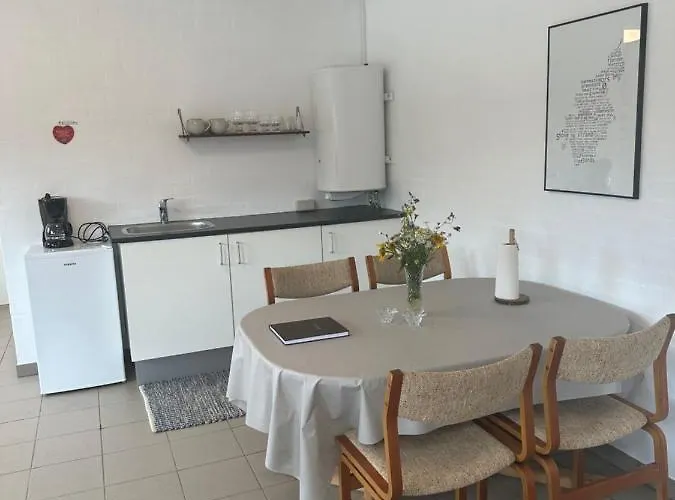 Alojamento de Acomodação e Pequeno-almoço Vestervang Bed And No Breakfast Nykobing Mors